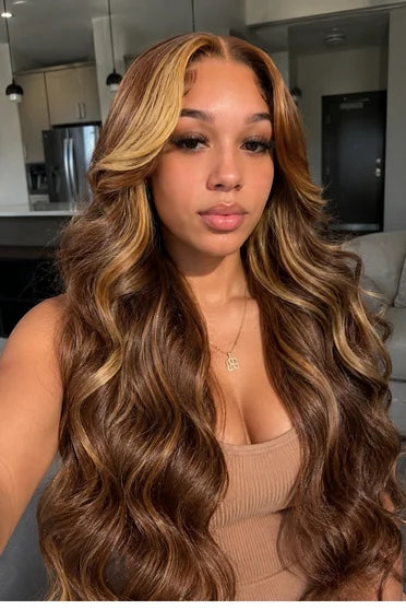 Body Wave P4/27 Highlight Blonde 13x6 HD Lace Wig 200% Density – Crown Strand, side profile